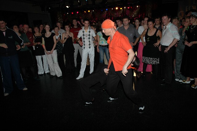 min 2007 11 10 fous swing 217